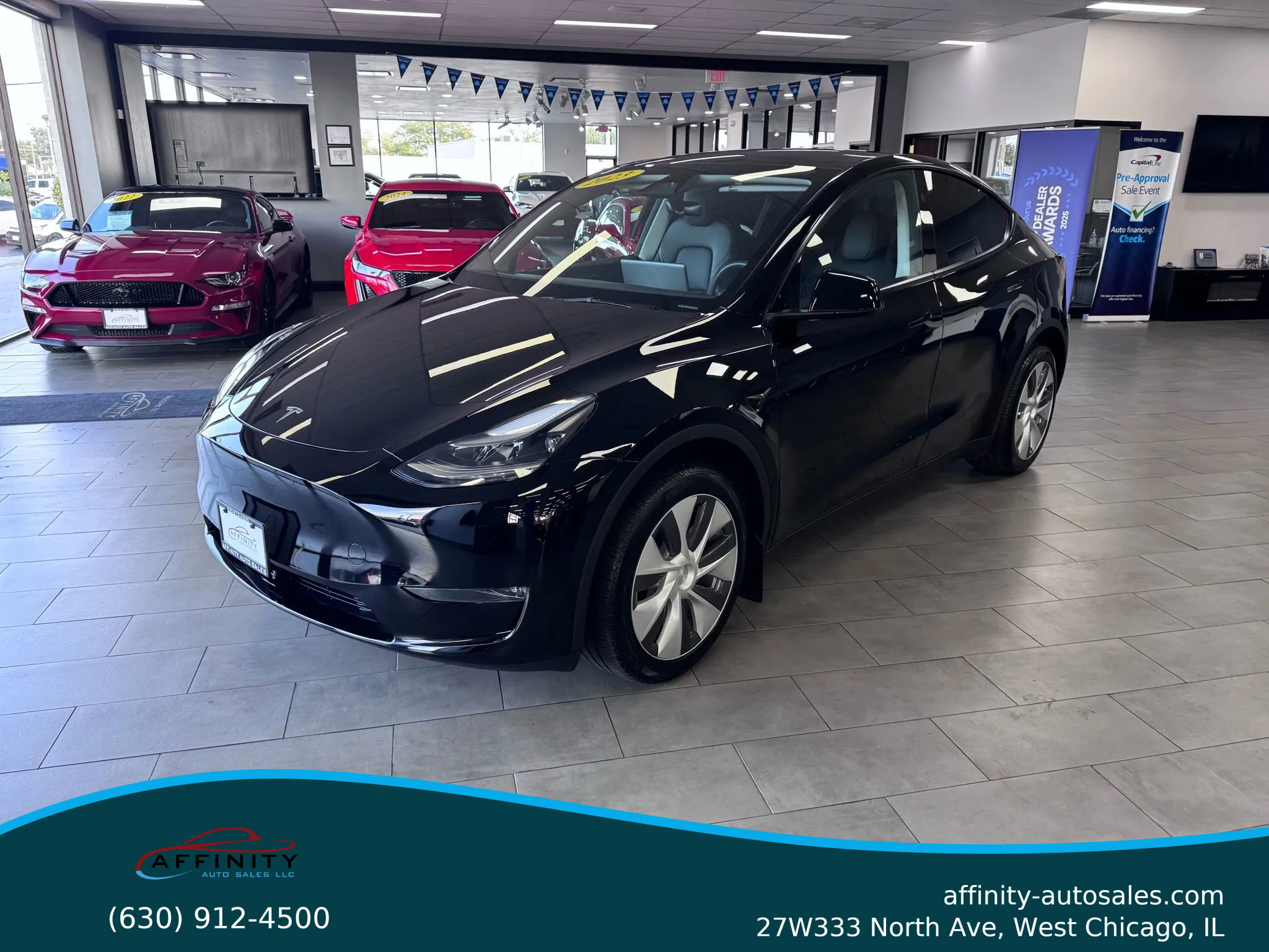 Used 2023 Tesla Model Y Long Range image 1