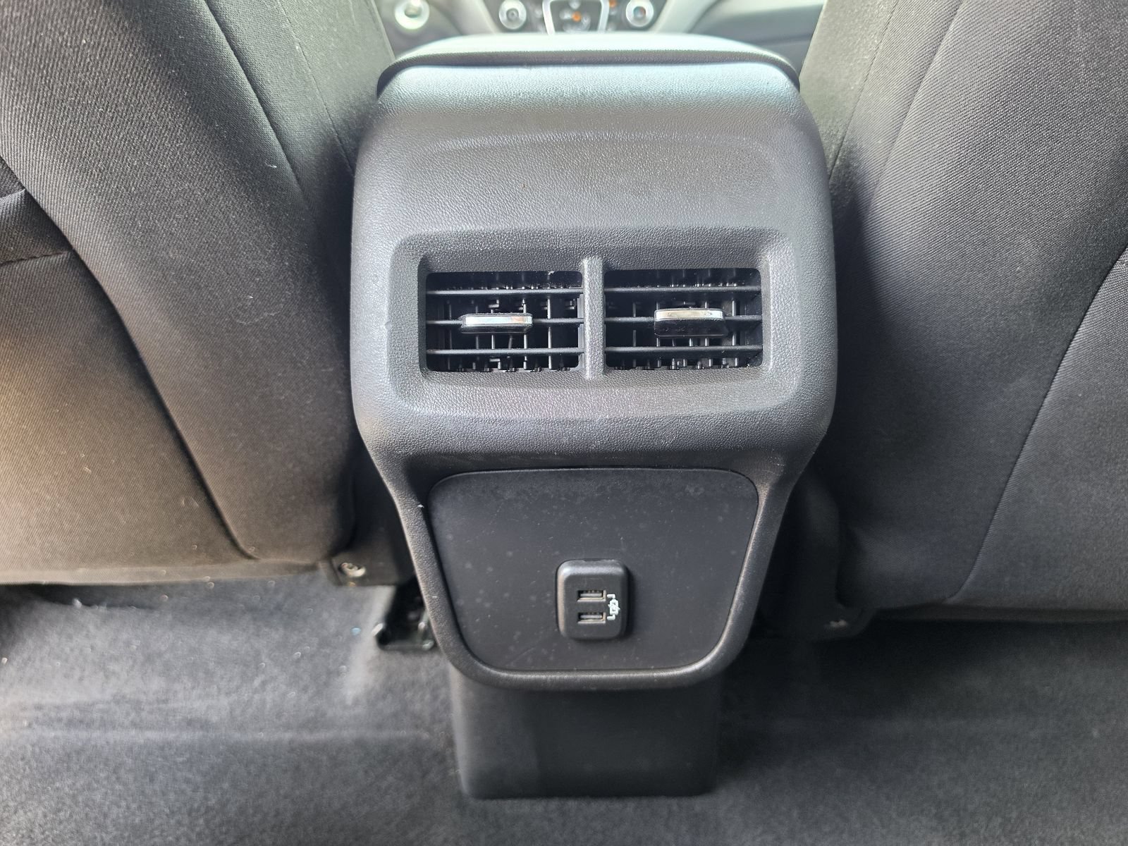 Used 2020 Chevrolet Equinox LS w/ LS Convenience Package FWD image 18
