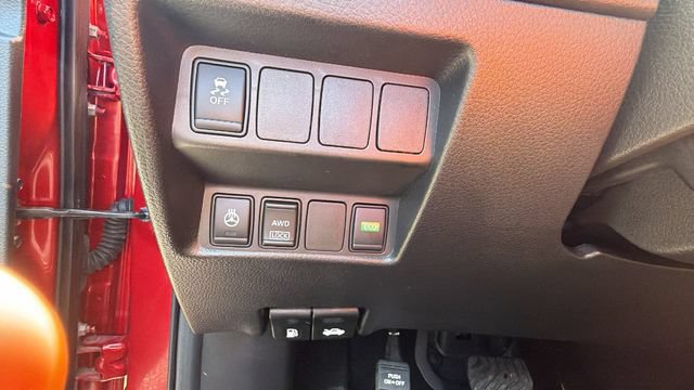 Used 2018 Nissan Rogue Sport SV w/ SV All-Weather Package AWD/4WD image 20