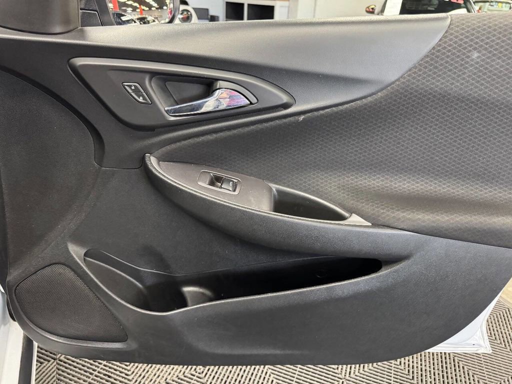 Used 2019 Chevrolet Malibu LS image 60