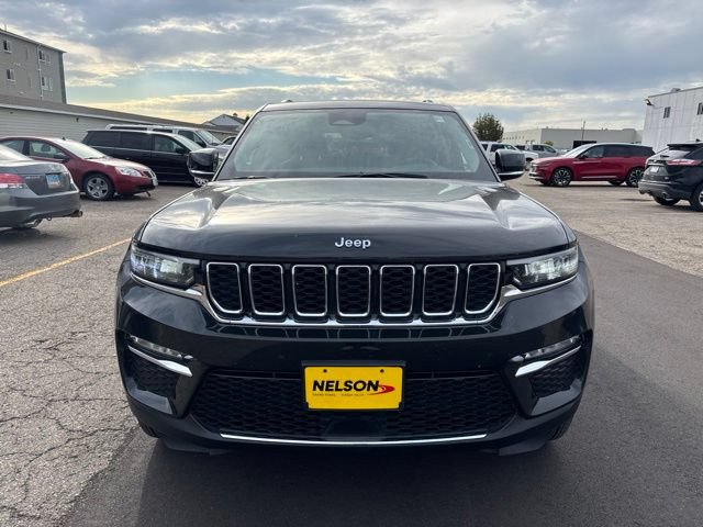 Used 2023 Jeep Grand Cherokee Limited AWD/4WD image 2