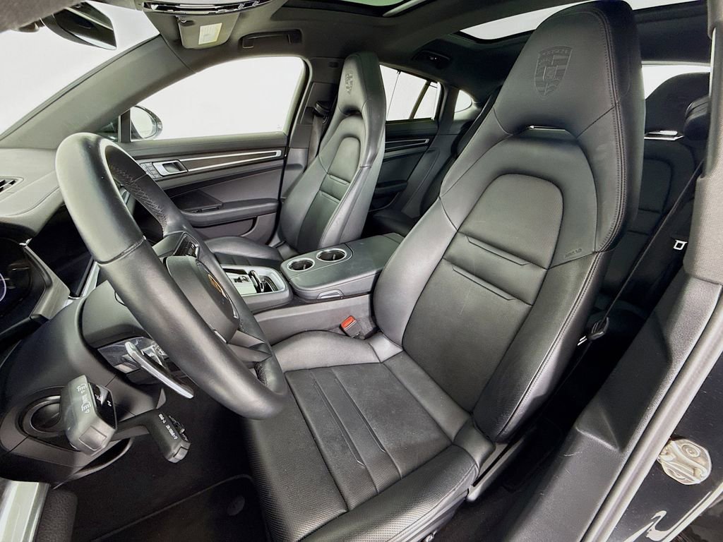 Certified 2023 Porsche Panamera Platinum Edition image 5