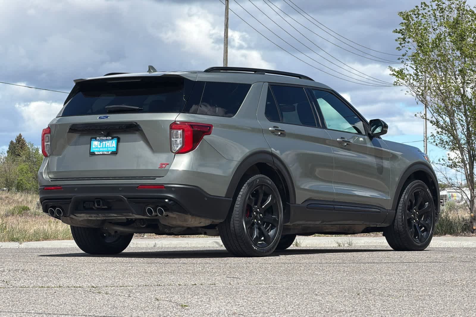 Certified 2020 Ford Explorer ST w/ ST Street Pack AWD/4WD image 2