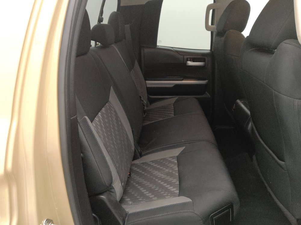 Used 2019 Toyota Tundra SR5 w/ SR5 Upgrade Package AWD/4WD image 19