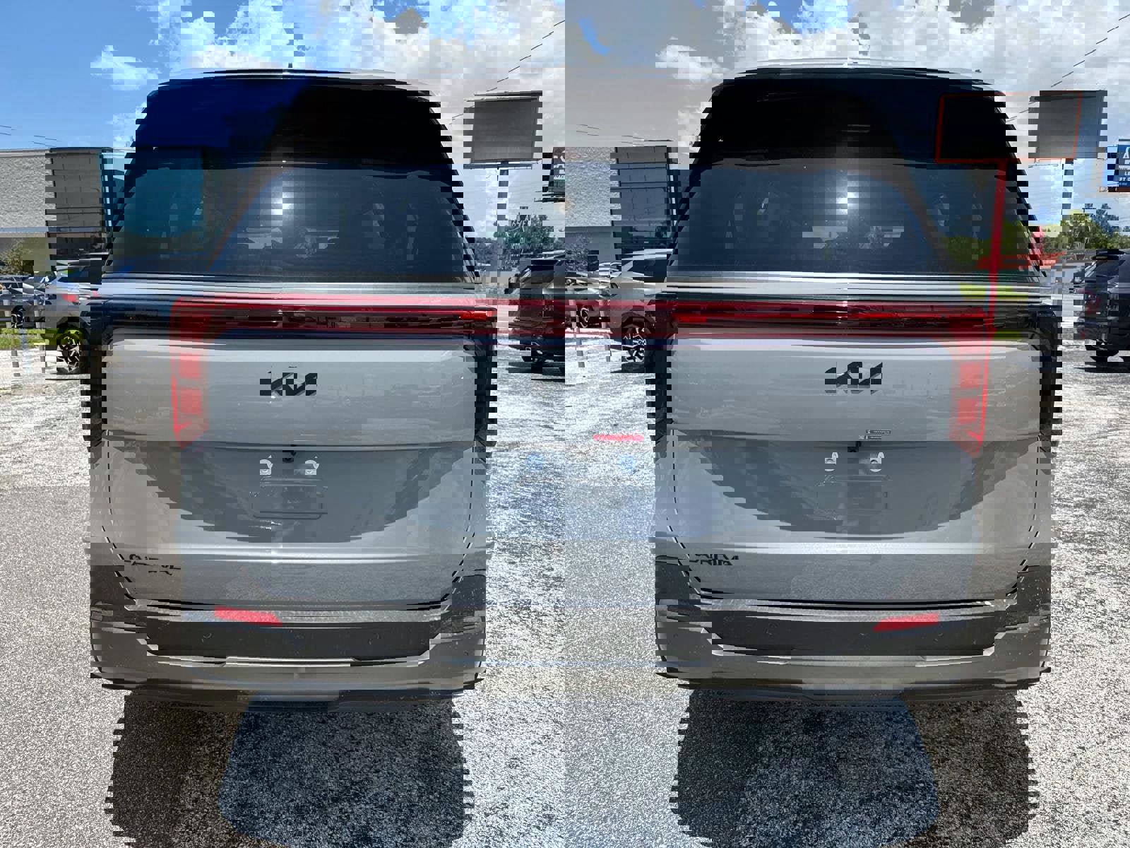 New 2026 Kia Carnival SX image 4