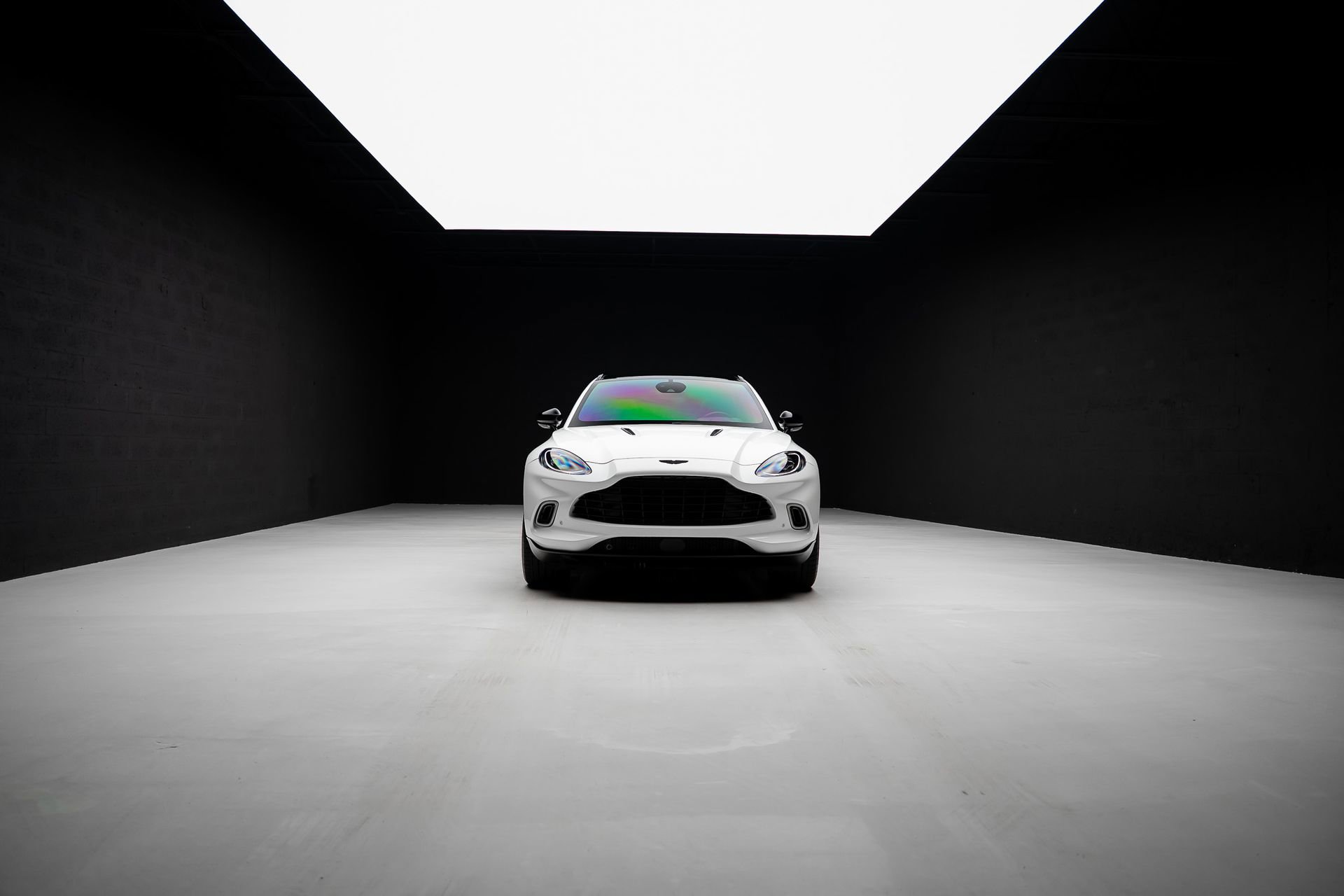 Used 2021 Aston Martin DBX AWD/4WD image 55