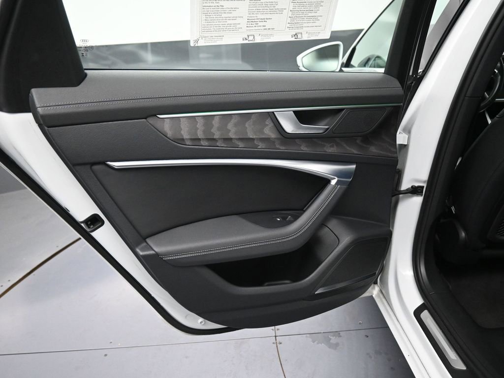 Used 2024 Audi A6 Premium Plus image 23