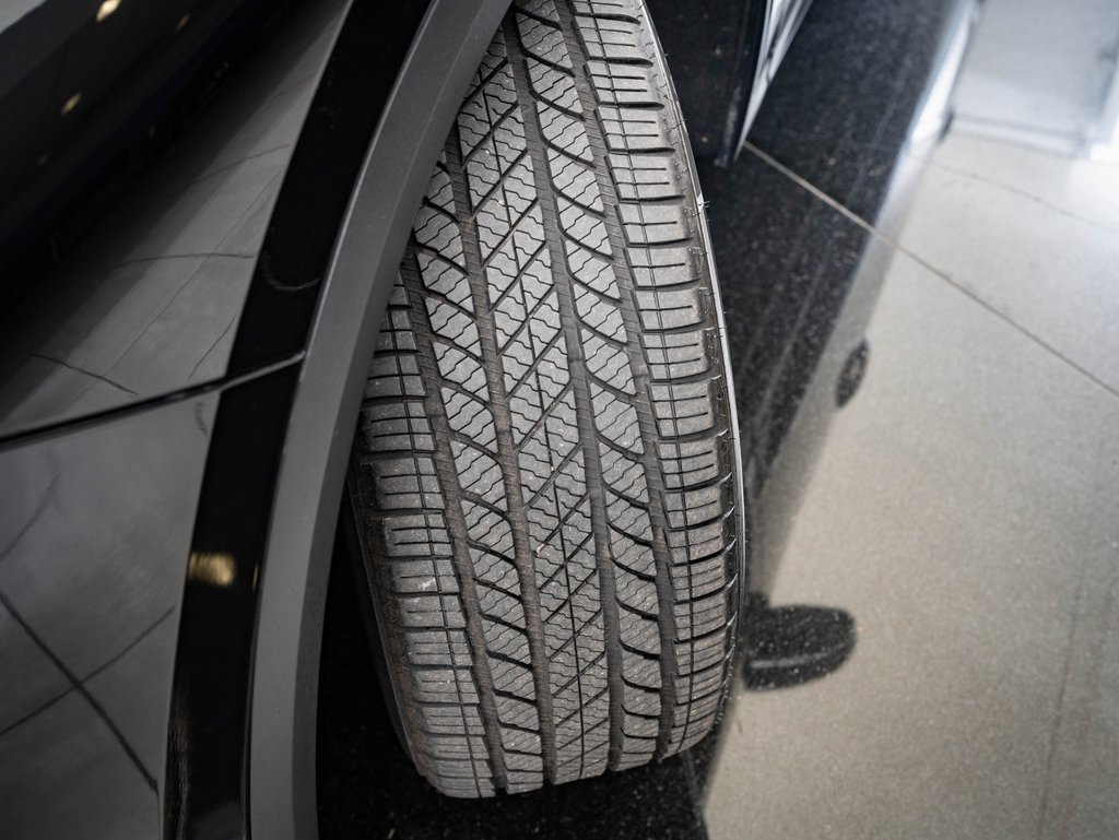 Used 2023 Acura MDX SH-AWD w/ Advance Package image 40