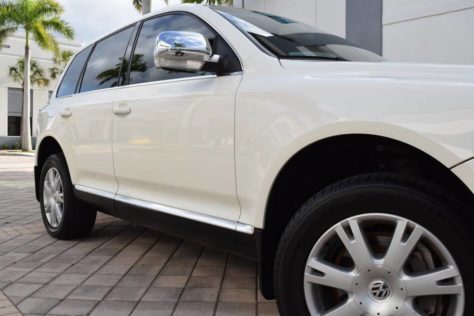 Used 2006 Volkswagen Touareg V10 TDI AWD/4WD image 17