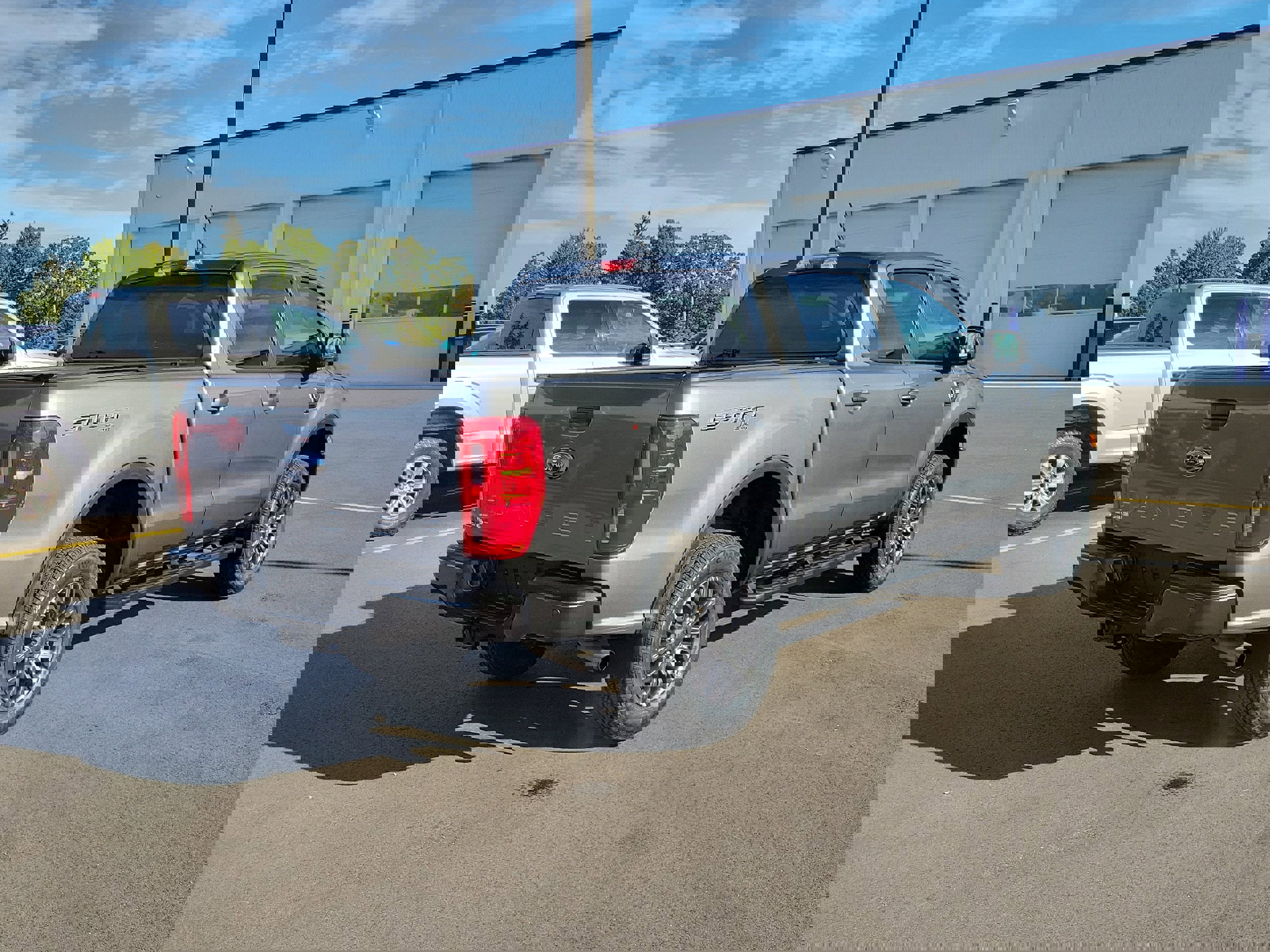 Used 2022 Ford Ranger XLT w/ Equipment Group 301A Mid image 4