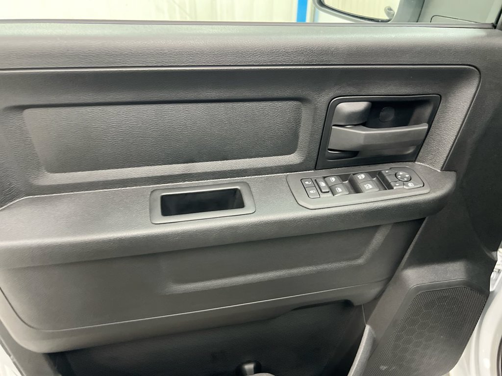 New 2027 RAM 3500 Tradesman AWD/4WD image 16