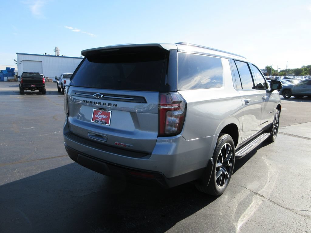 Certified 2024 Chevrolet Suburban RST w/ Luxury Package AWD/4WD image 6