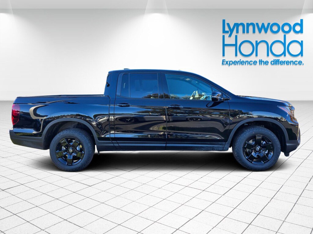 New 2026 Honda Ridgeline Black Edition image 4