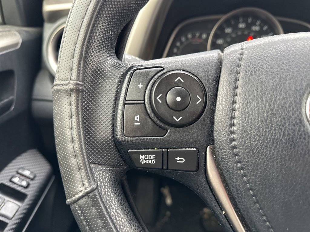 Used 2015 Toyota RAV4 LE image 20