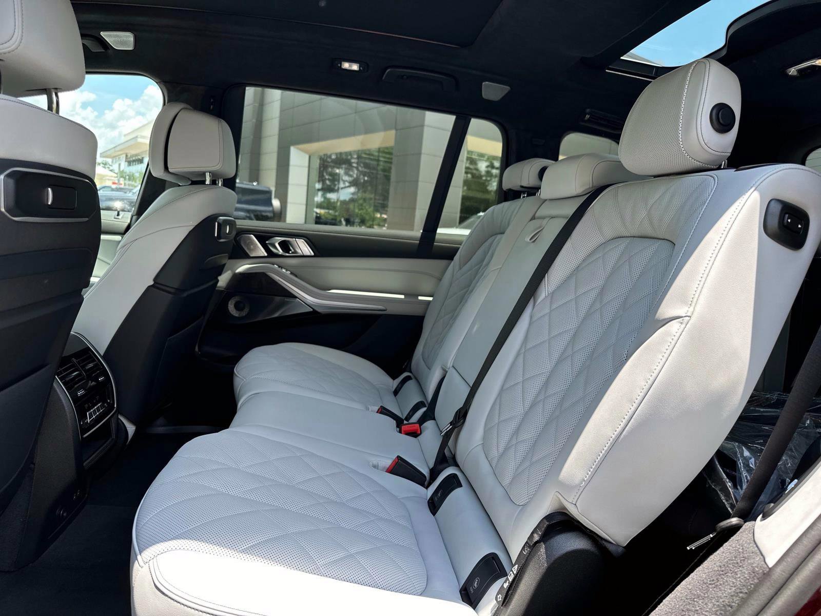 New 2026 BMW X7 xDrive40i image 12