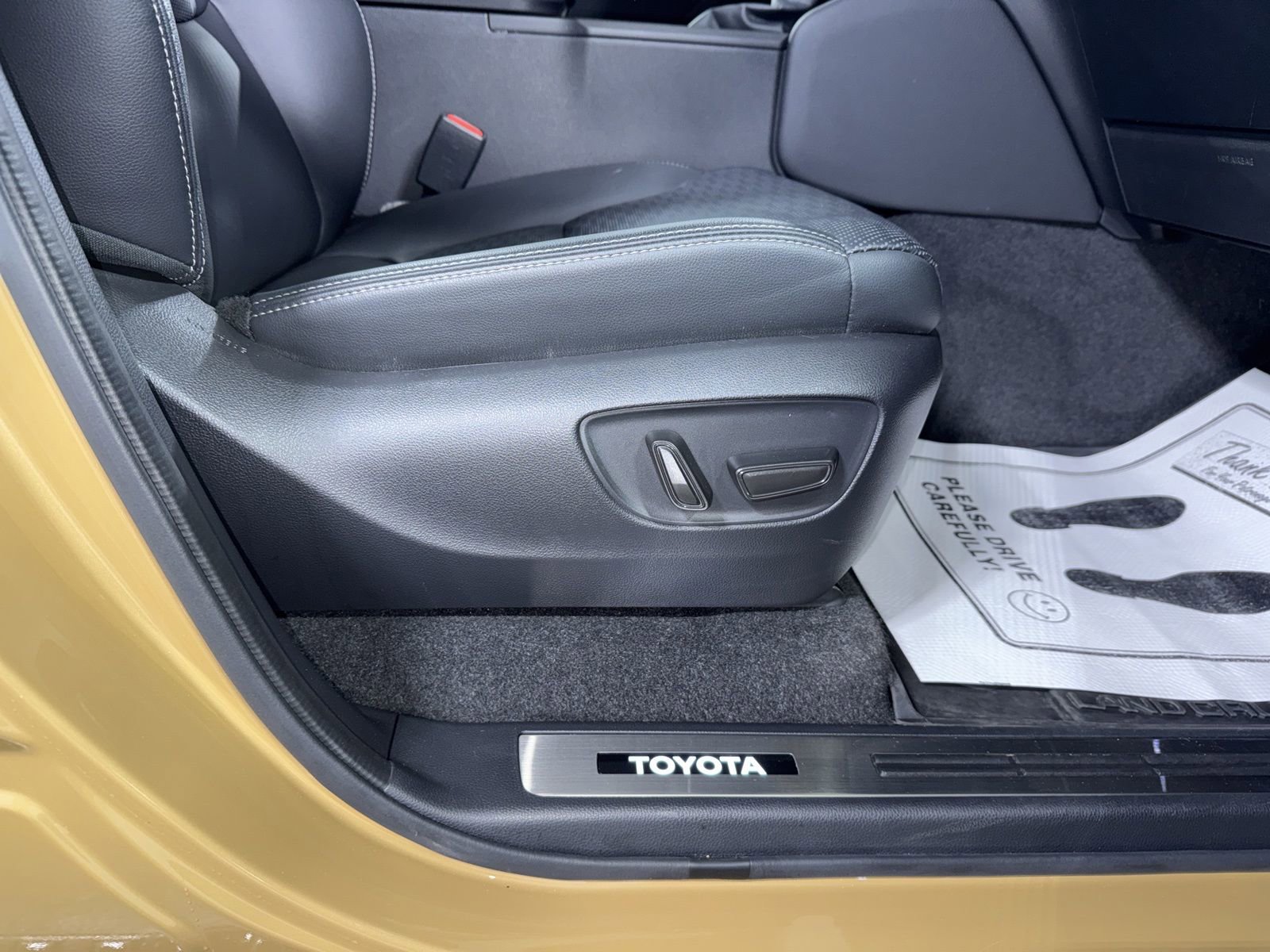 Used 2024 Toyota Land Cruiser w/ Premium Package AWD/4WD image 11