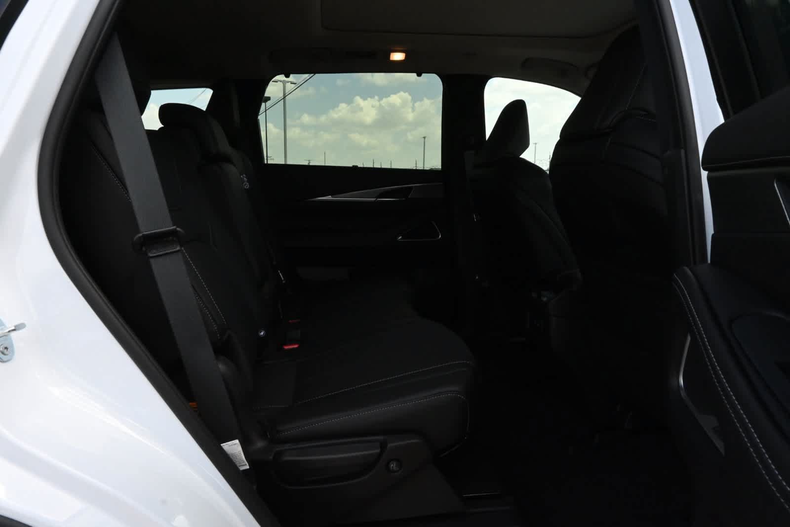 Certified 2026 INFINITI QX60 Luxe w/ Cargo Package FWD image 21