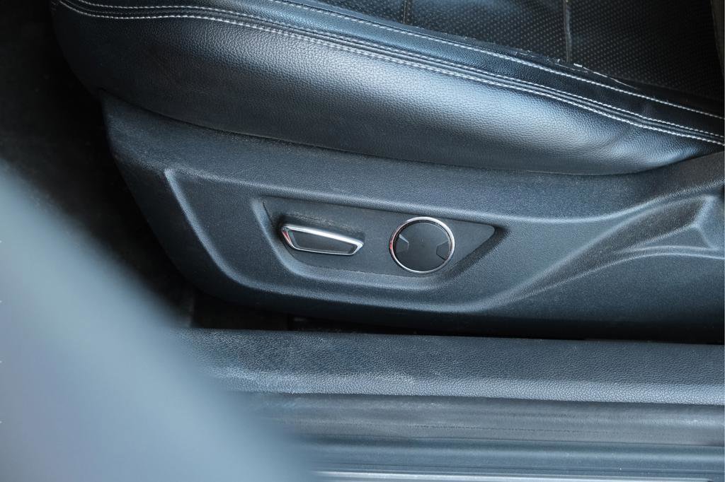 Used 2015 Ford Mustang GT Premium w/ GT Performance Package image 32