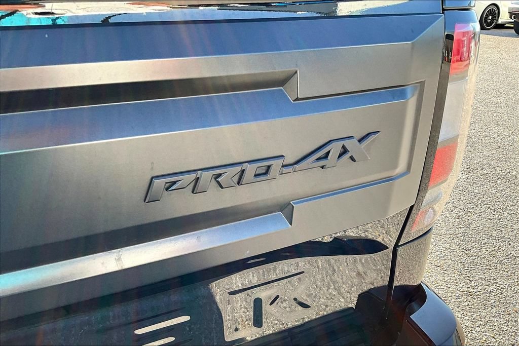 Used 2026 Nissan Frontier PRO-4X AWD/4WD image 25