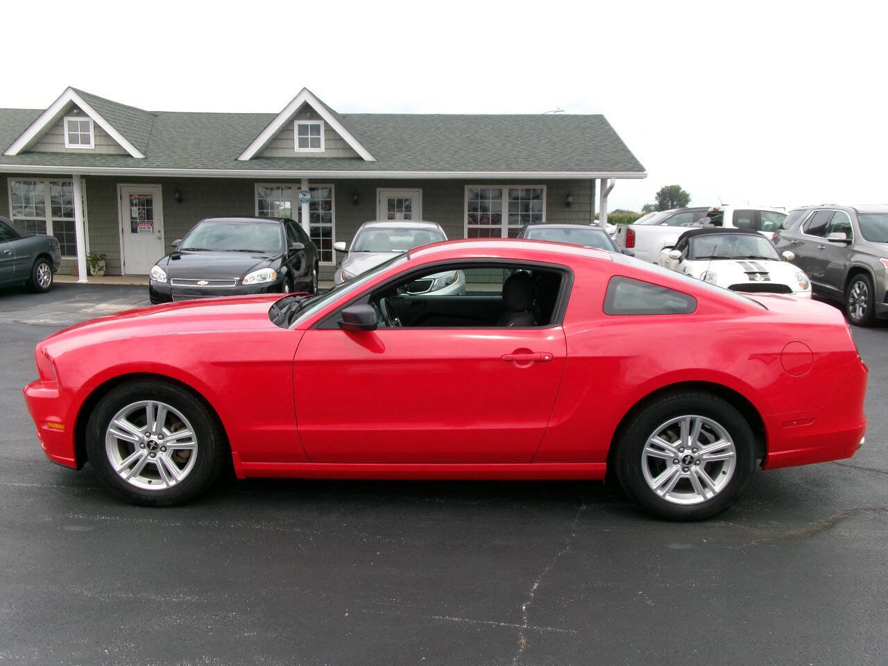 Used 2014 Ford Mustang Coupe RWD image 7
