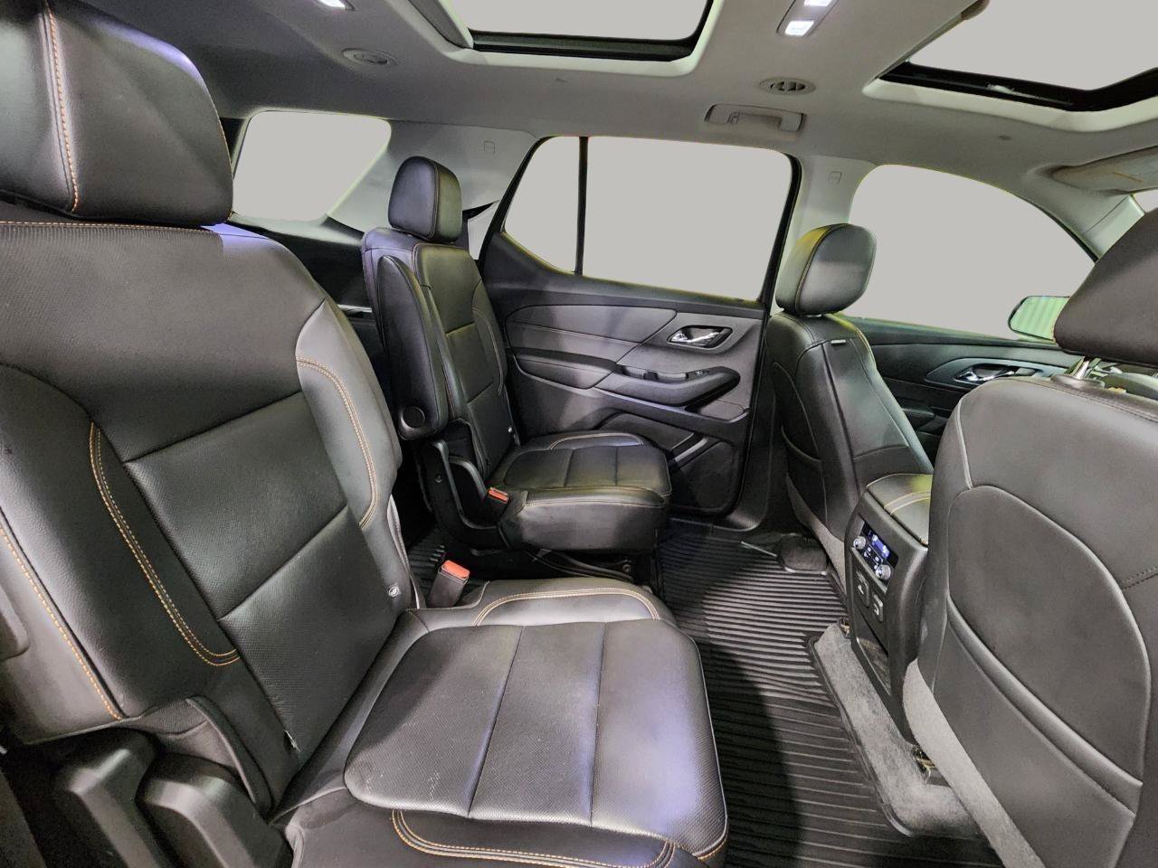 Used 2020 Chevrolet Traverse Premier w/ Redline Edition AWD/4WD image 25