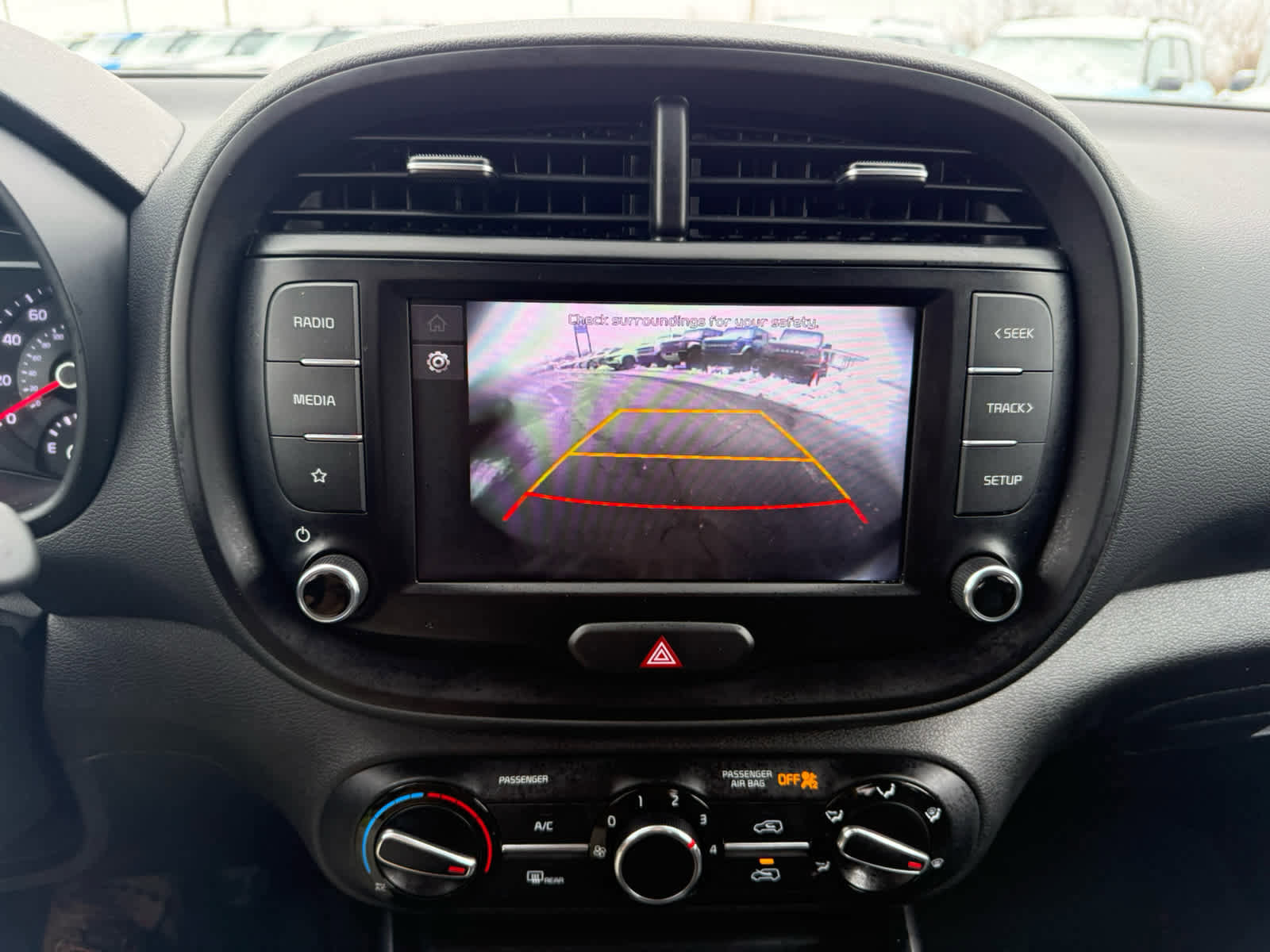 Used 2022 Kia Soul LX image 15