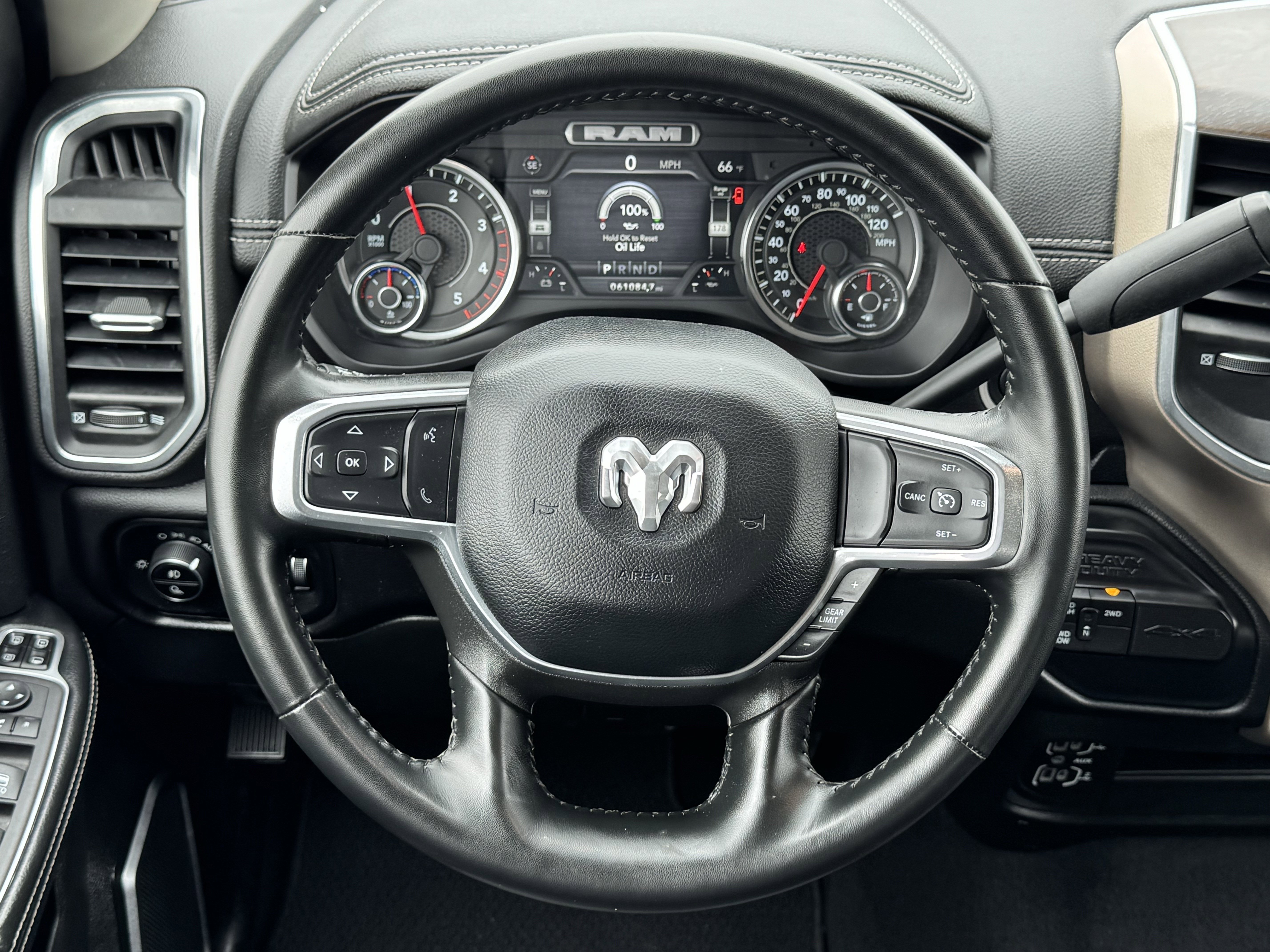 Used 2024 RAM 2500 Laramie AWD/4WD image 15