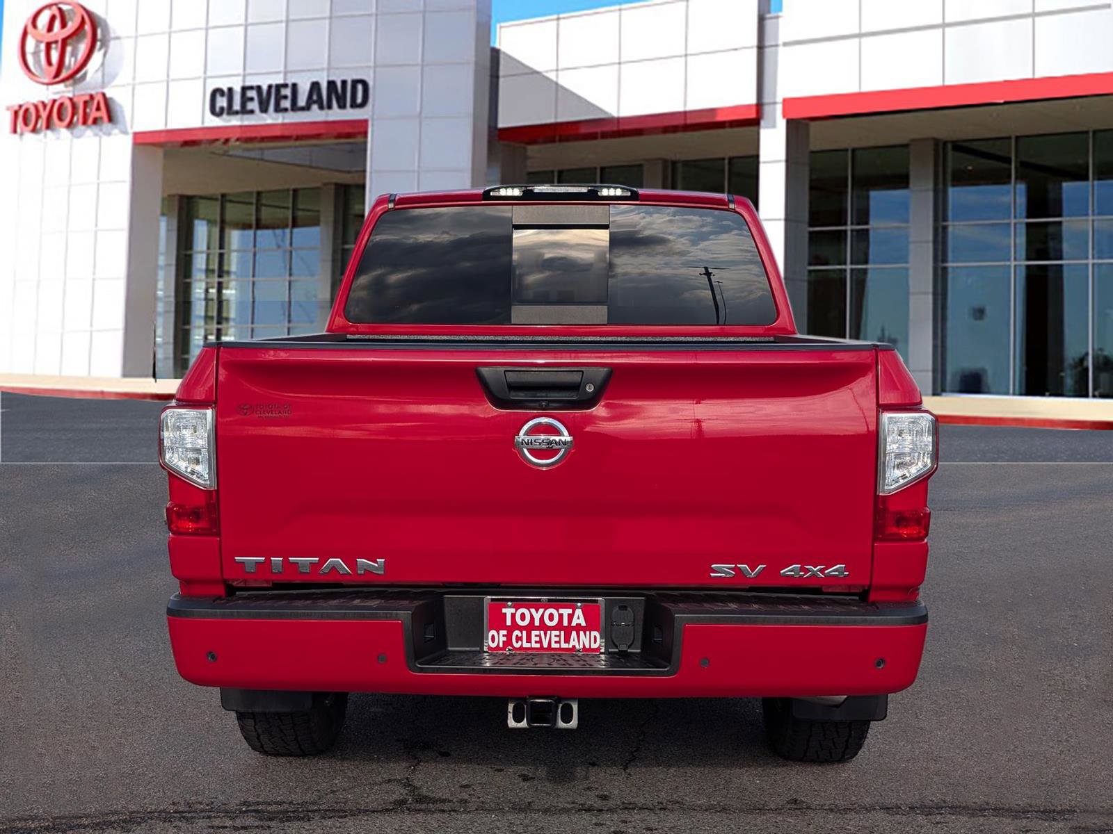 Used 2020 Nissan Titan SV w/ SV Convenience Package image 6