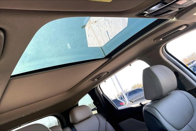 Used 2023 Hyundai Santa Fe SEL w/ Premium Package image 26