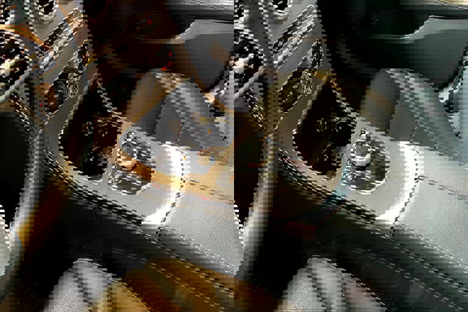 Used 2020 Mercedes-Benz C 300 Sedan image 15