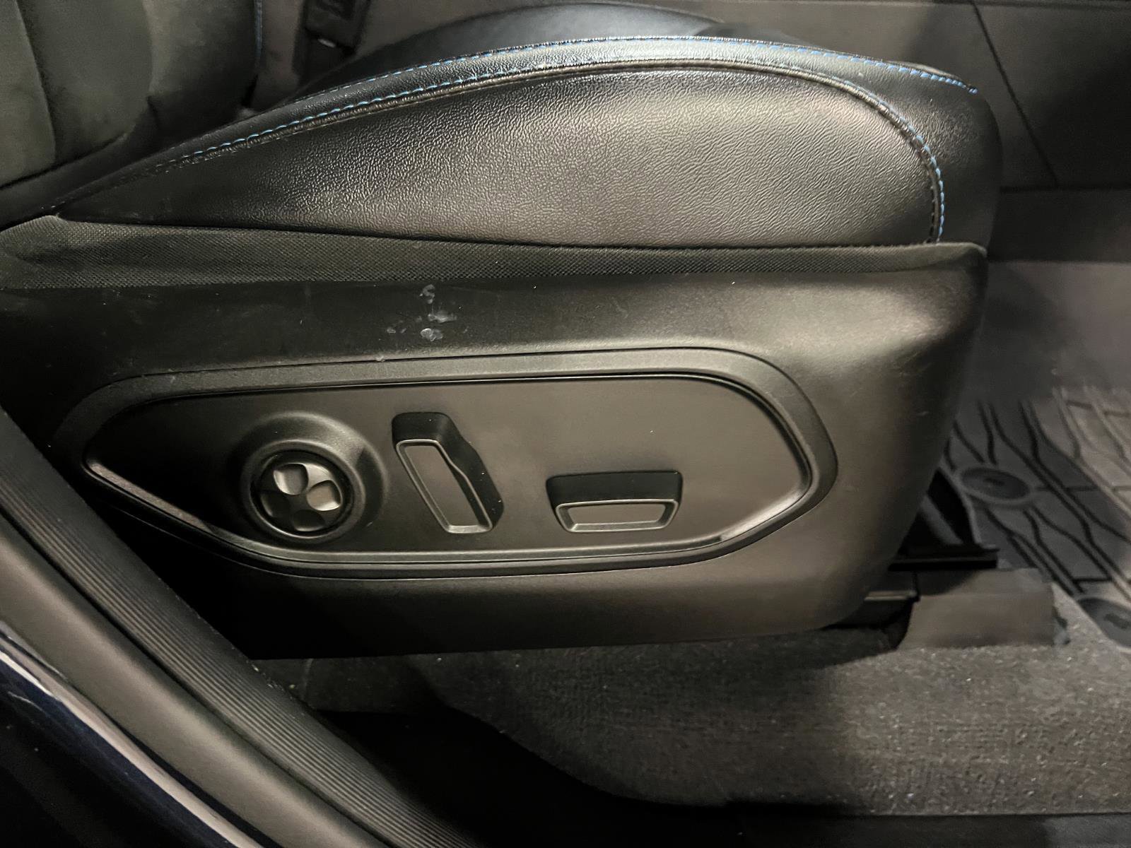 Used 2024 Jeep Grand Cherokee Trailhawk image 40