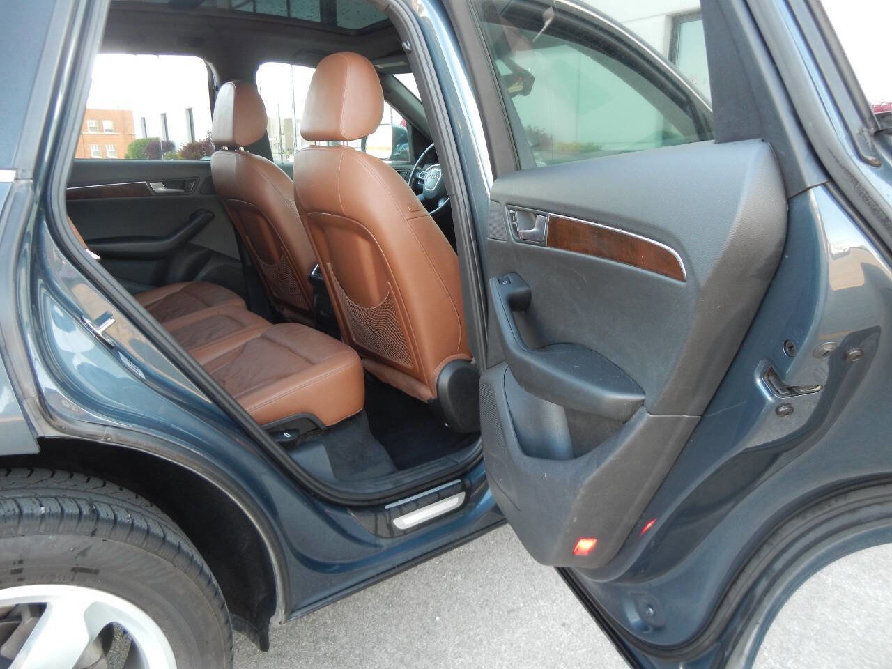Used 2011 Audi Q5 2.0T Premium Plus image 31