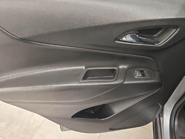 Used 2024 Chevrolet Equinox LT FWD image 18