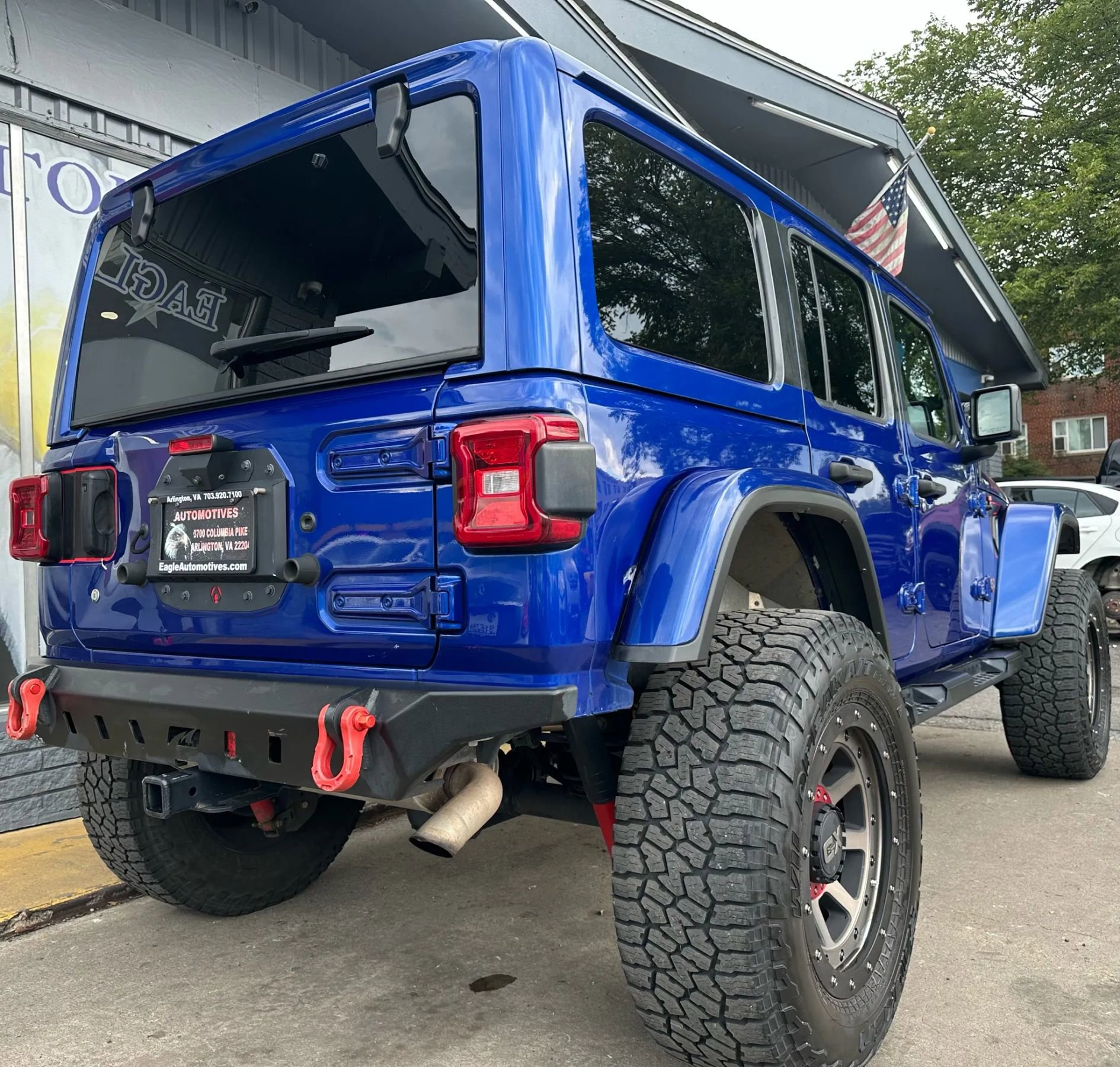 Used 2020 Jeep Wrangler Unlimited Rubicon w/ LED Lighting Group AWD/4WD image 3