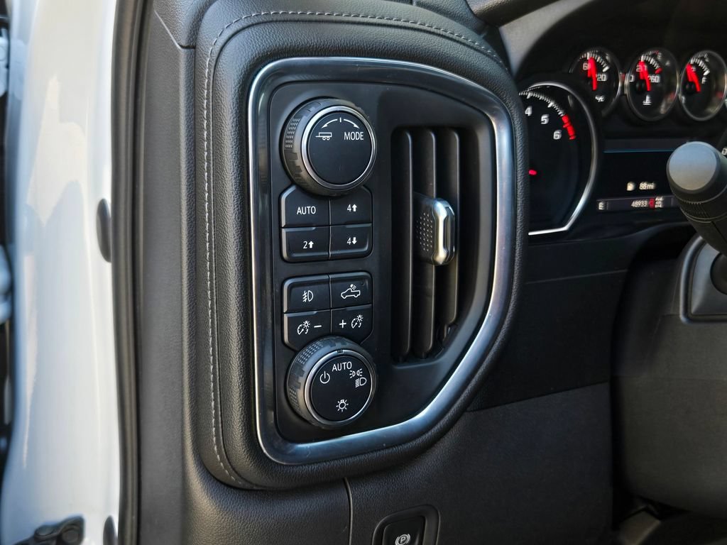 Used 2020 Chevrolet Silverado 1500 RST AWD/4WD image 16