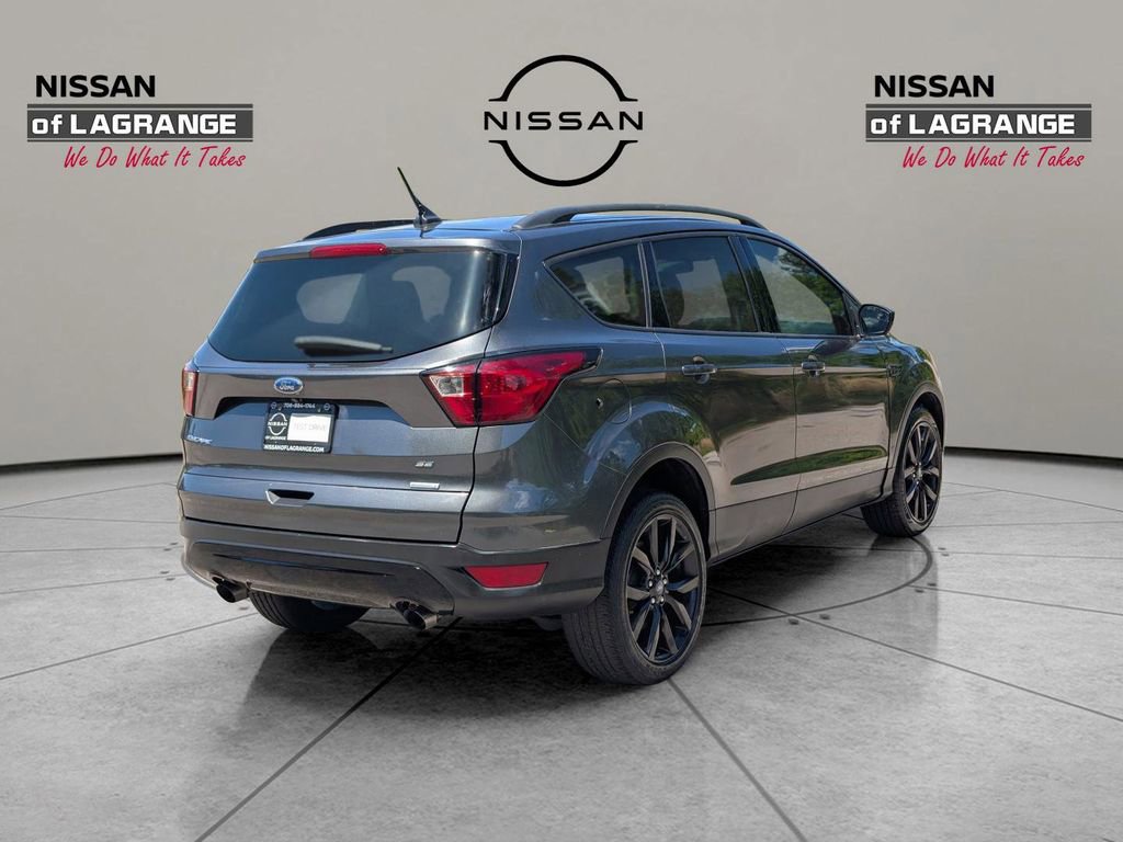 Used 2019 Ford Escape SE image 5