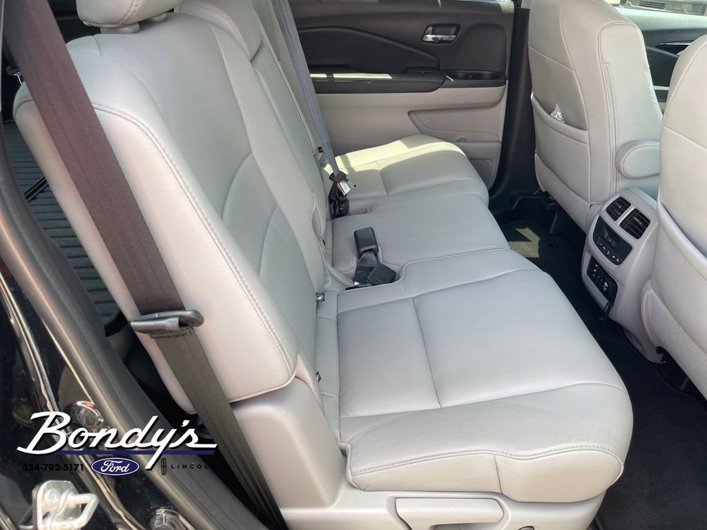 Used 2018 Honda Pilot Touring image 16