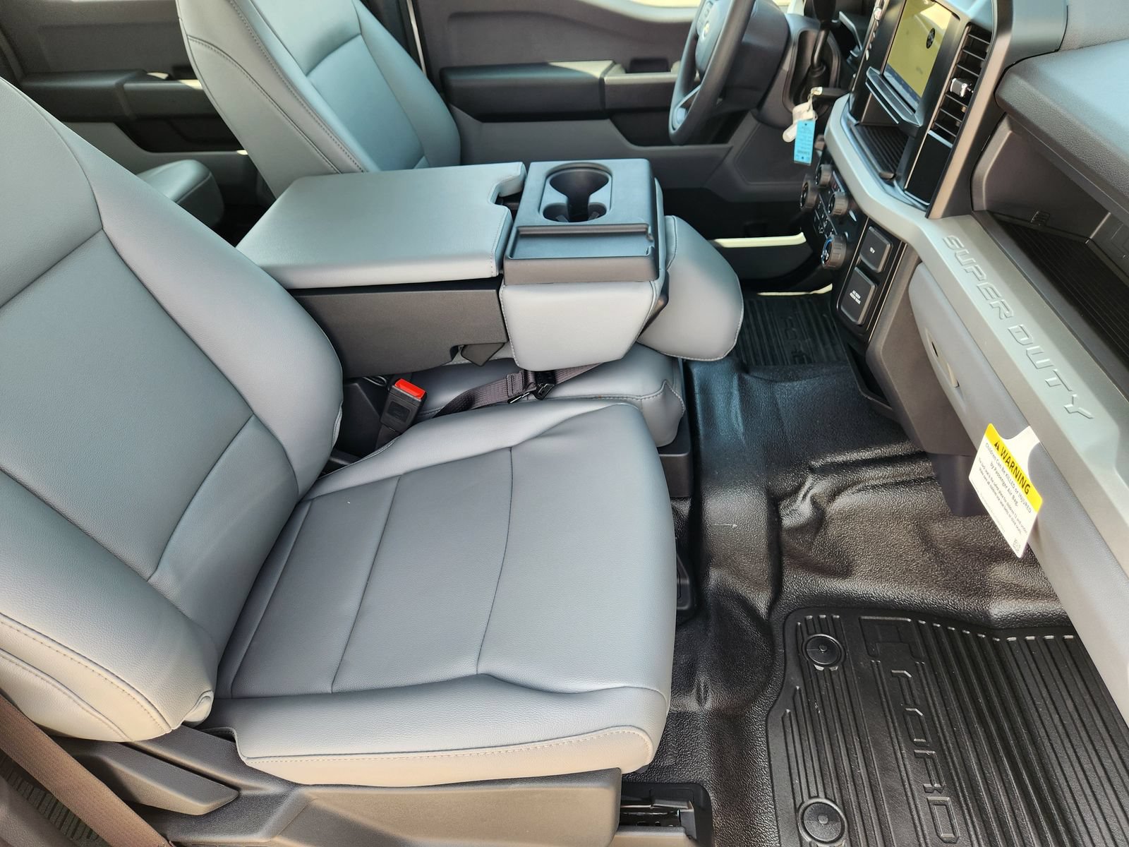 New 2026 Ford F250 XL w/ FX4 Off-Road Package AWD/4WD image 14