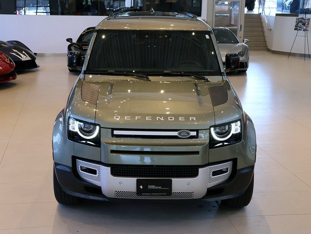 Used 2025 Land Rover Defender 110 S AWD/4WD image 22