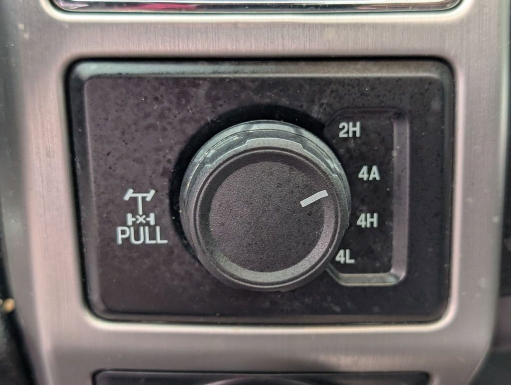 Used 2019 Ford F150 Platinum w/ Equipment Group 701A Luxury image 37