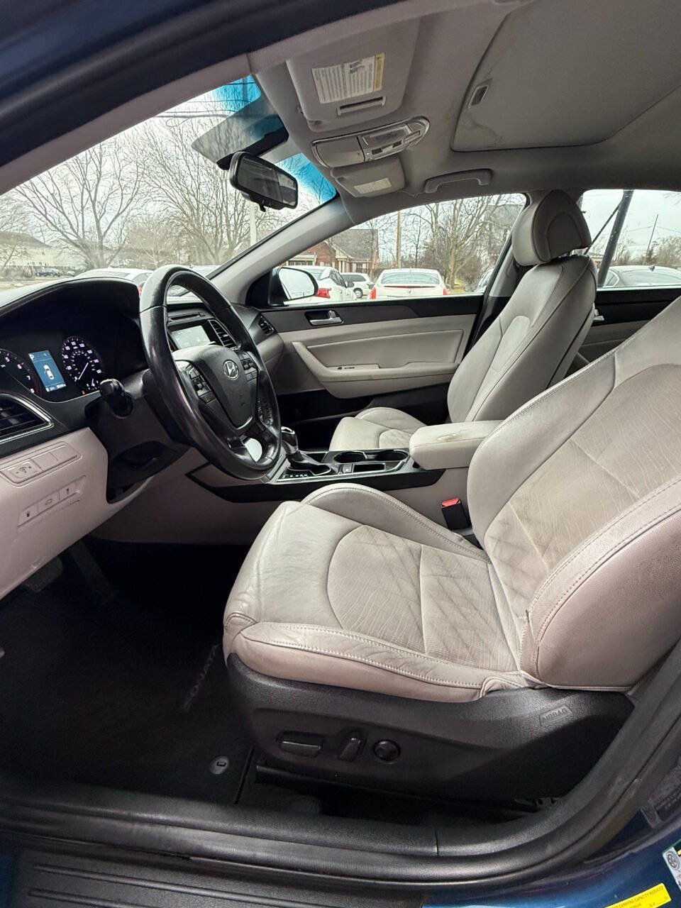 Used 2017 Hyundai Sonata Sport w/ Value Edition Package 02 FWD image 14
