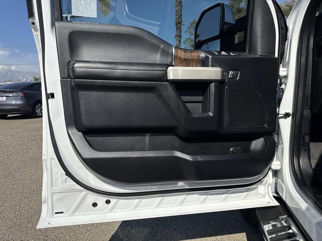 Certified 2019 Ford F150 Lariat image 18