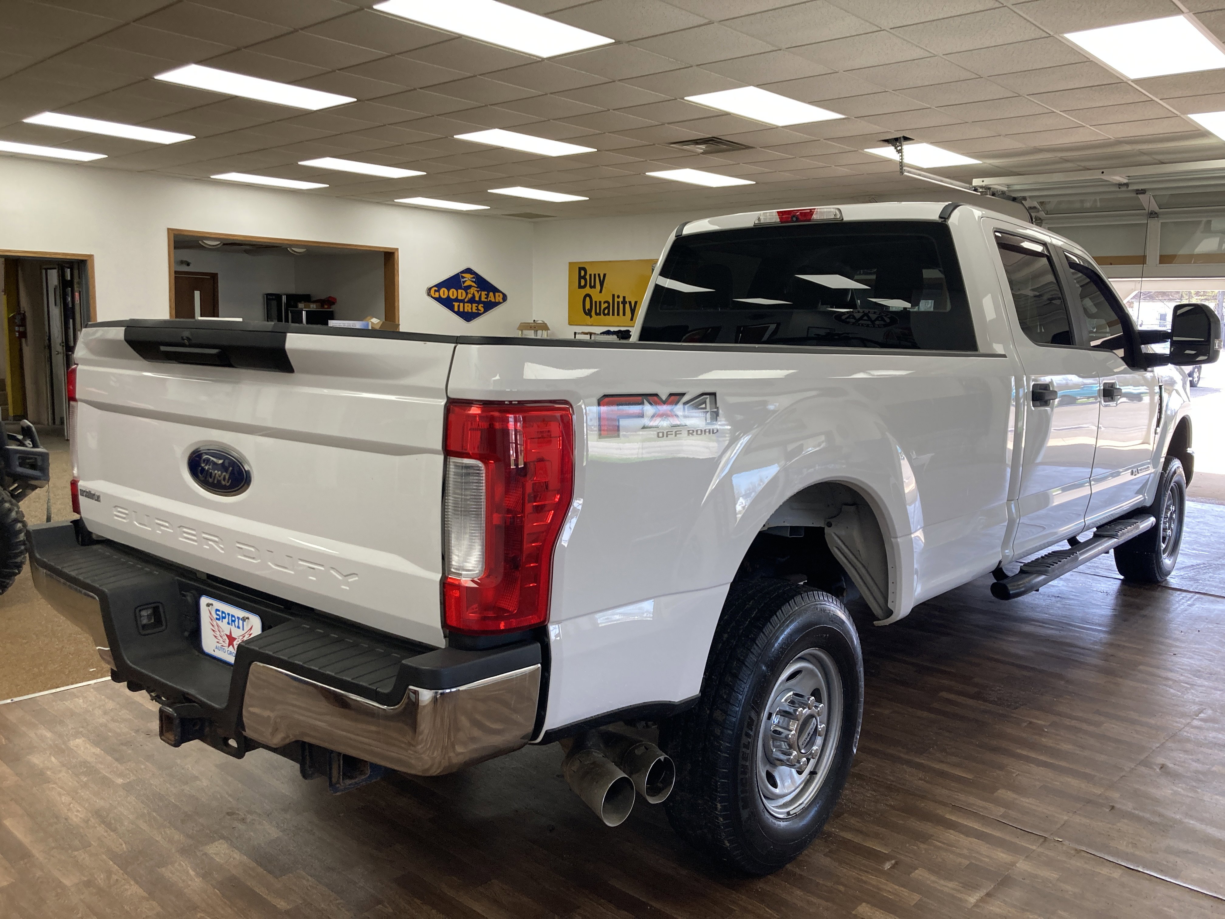 Used 2019 Ford F250 XL w/ Power Equipment Group image 6