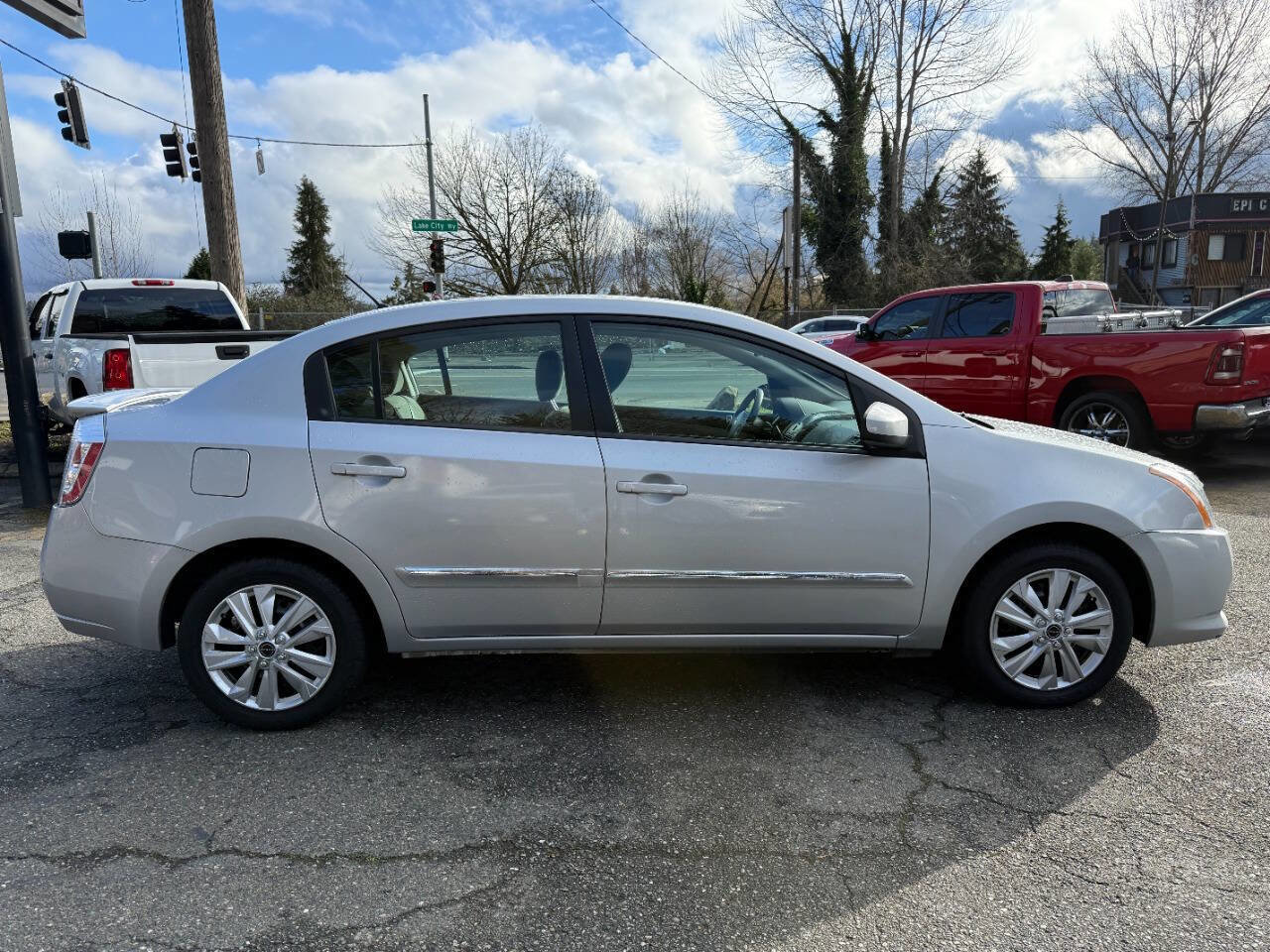 Used 2011 Nissan Sentra 2.0 S image 6