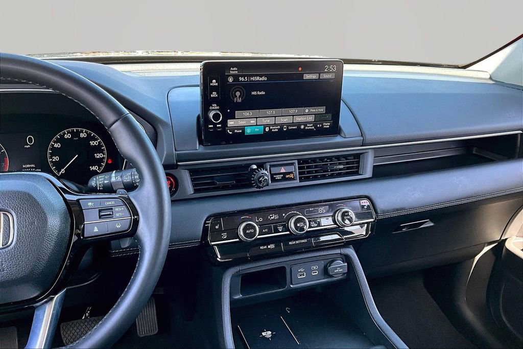 Used 2025 Honda Pilot EX-L image 10