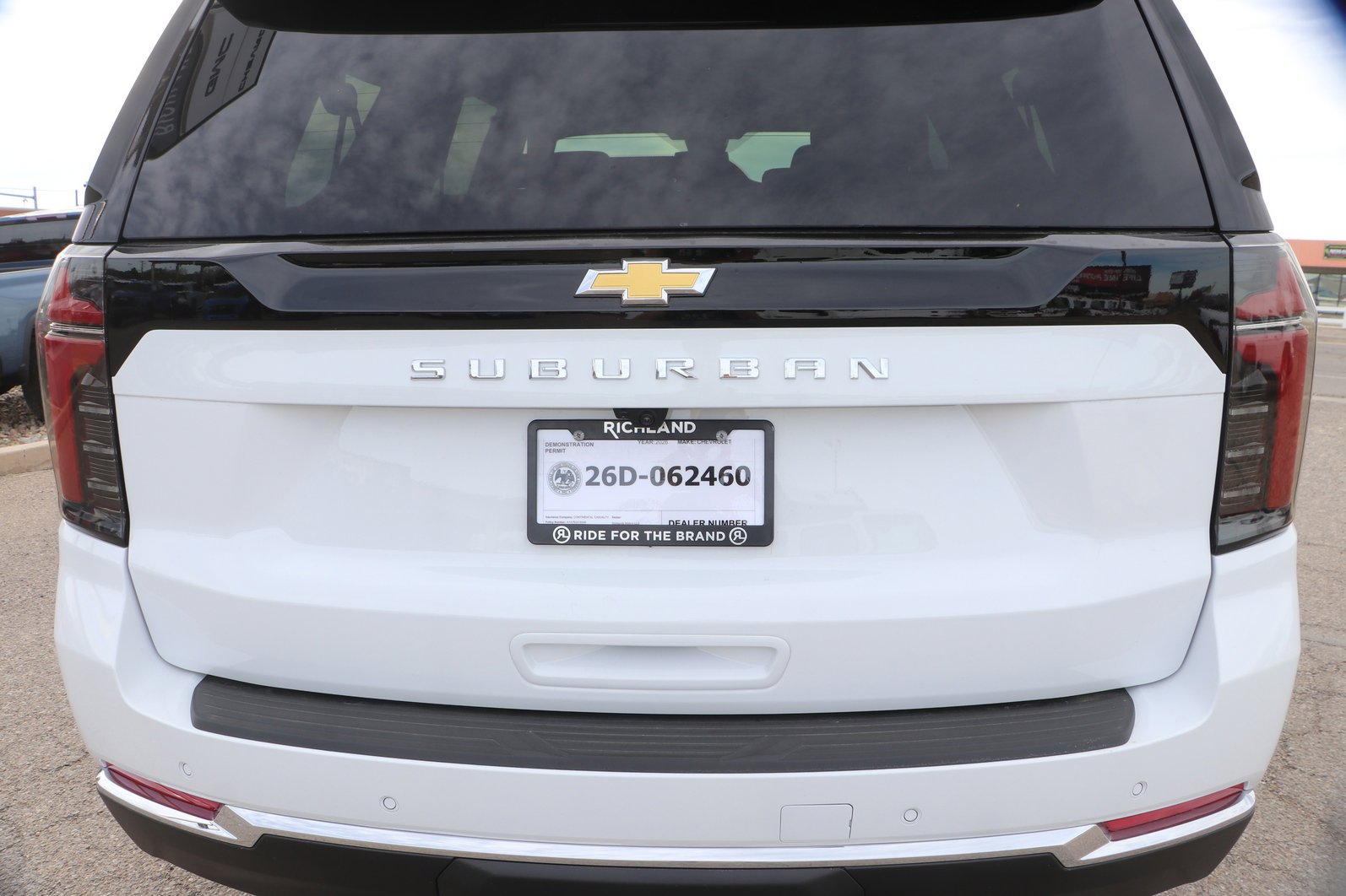 New 2026 Chevrolet Suburban LS image 7