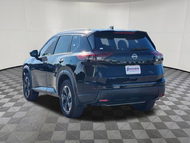 Used 2025 Nissan Rogue SV w/ SV Premium Package FWD image 4