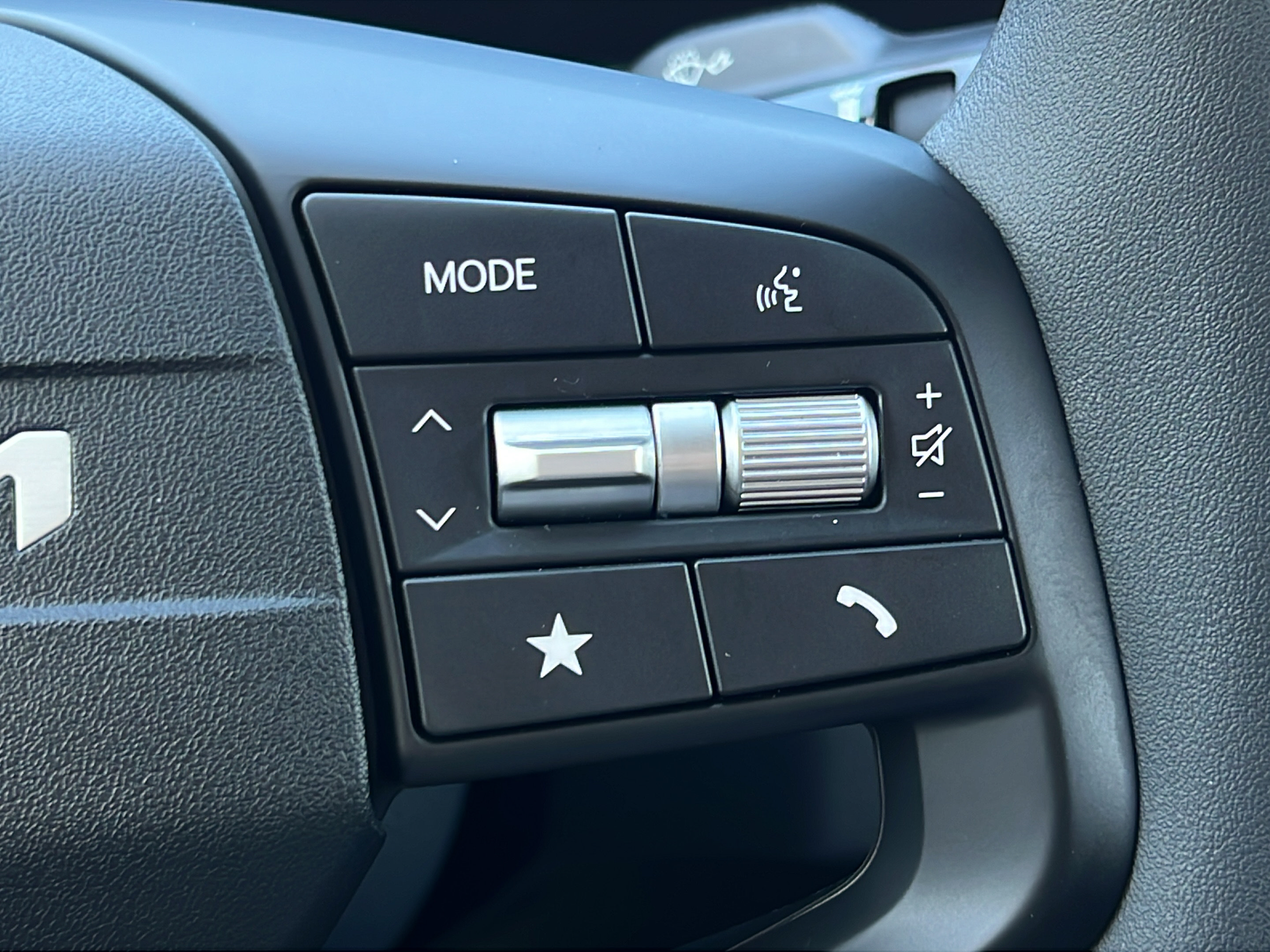 New 2026 Kia K4 FWD image 18
