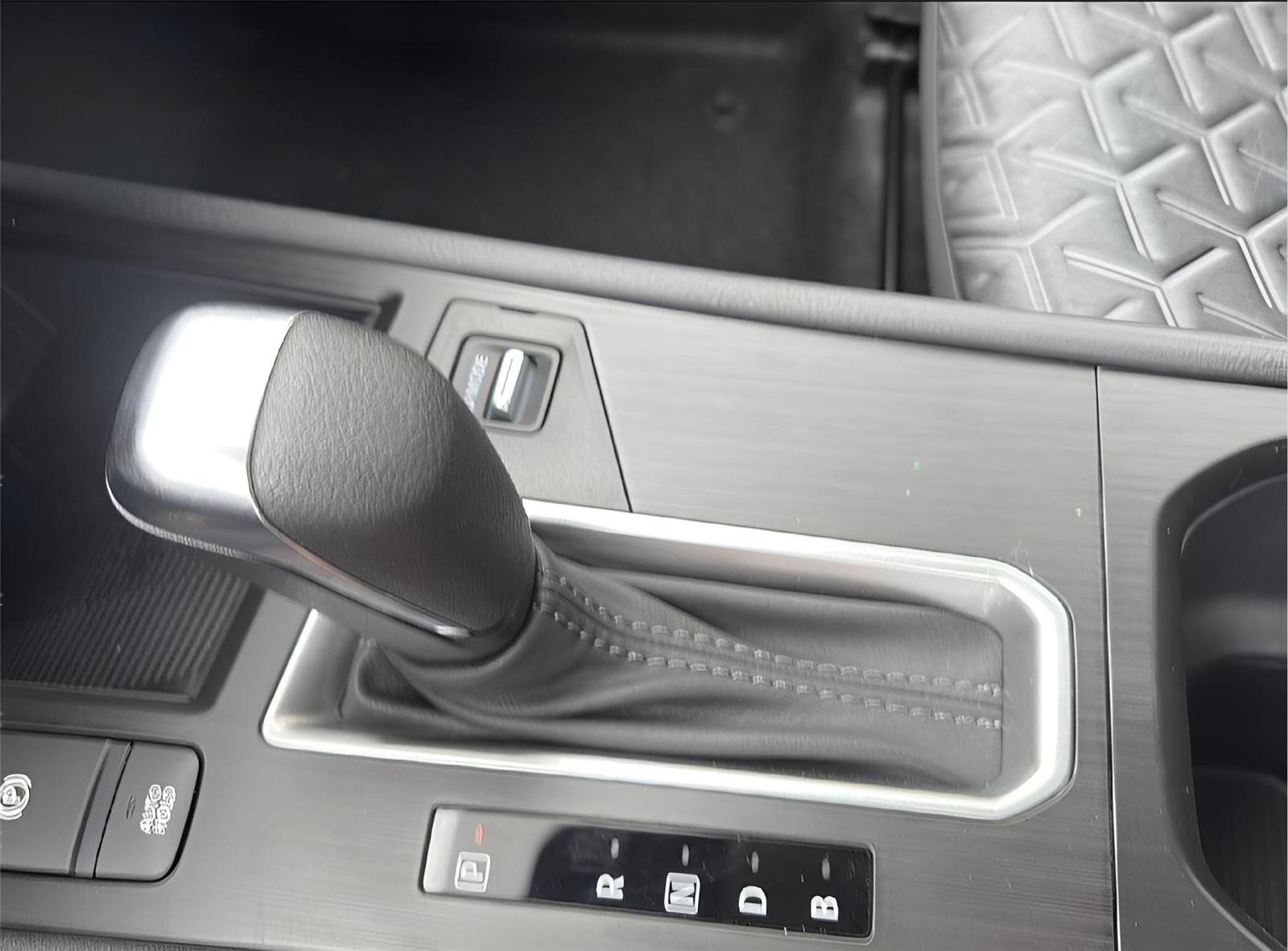 New 2026 Nissan Kicks SV w/ Cold Weather Package FWD image 21
