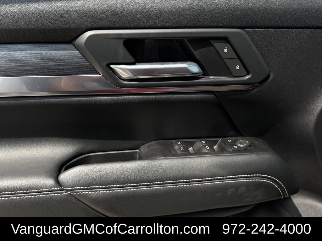 Used 2025 GMC Terrain Elevation w/ Technology Package II AWD/4WD image 26